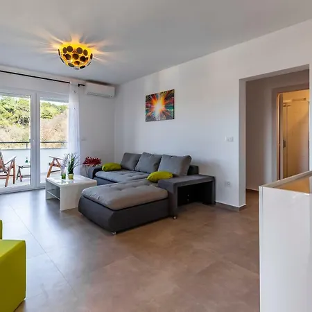 House Emjalemi Apartamento Pula