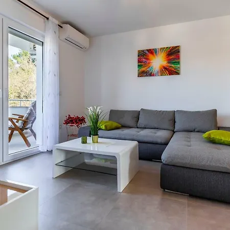 Apartamento House Emjalemi *