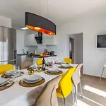 House Emjalemi Πούλα