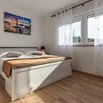 Διαμέρισμα House Emjalemi