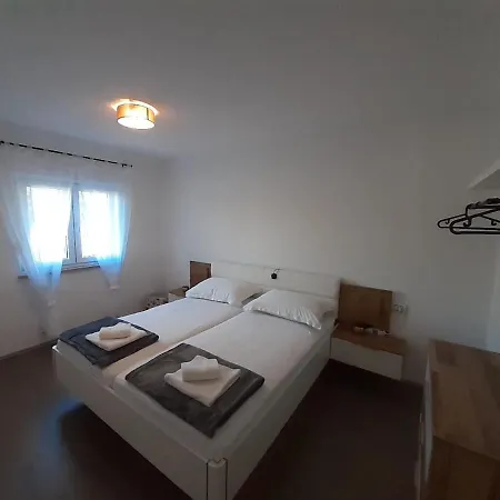 House Emjalemi Apartmán