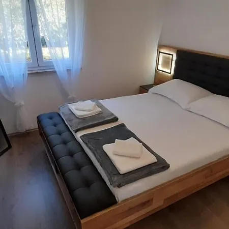 House Emjalemi Apartmán