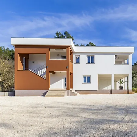 House Emjalemi Apartmán