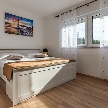 Apartmán House Emjalemi