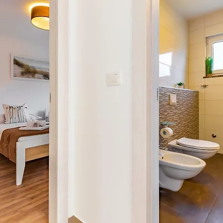 House Emjalemi Apartmán Pula