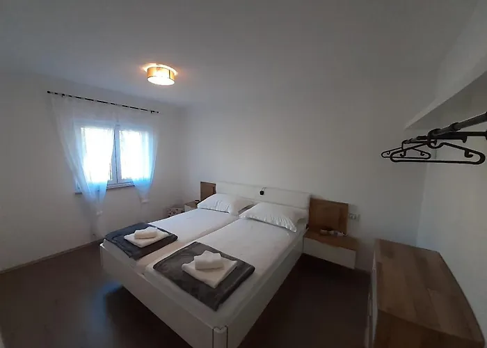 House Emjalemi Lejlighed