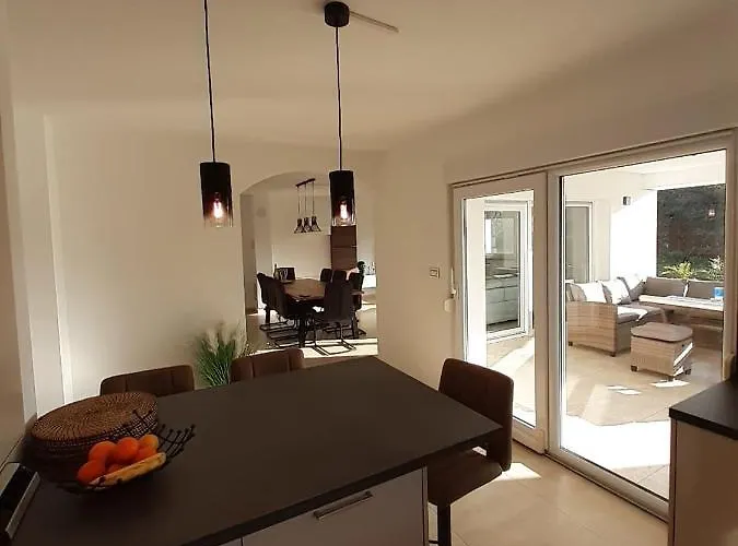House Emjalemi Apartment