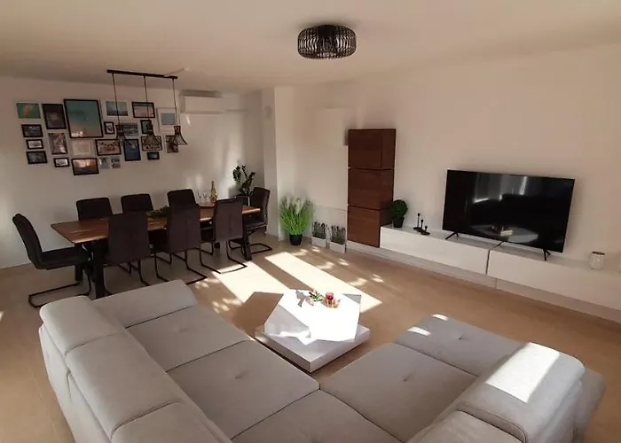 House Emjalemi Lejlighed Pula