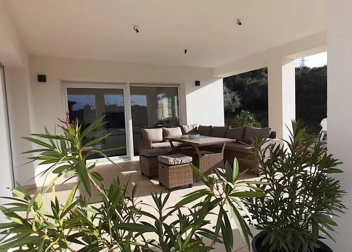 Lejlighed House Emjalemi Pula