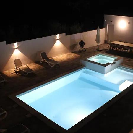 Апартаменты House Emjalemi