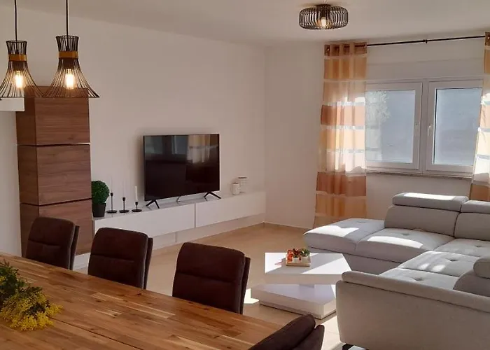 Апартаменты House Emjalemi