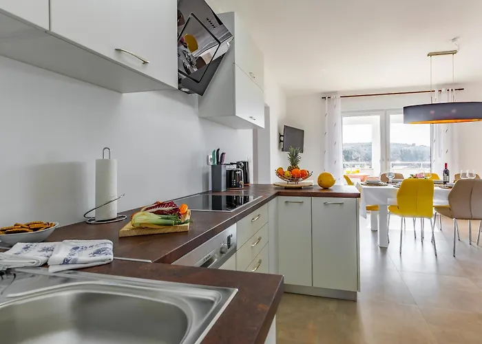 House Emjalemi Апартаменты *