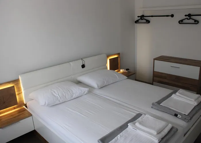 House Emjalemi Апартаменты *