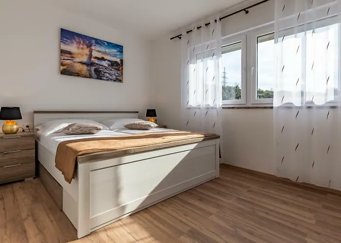 Апартаменты House Emjalemi